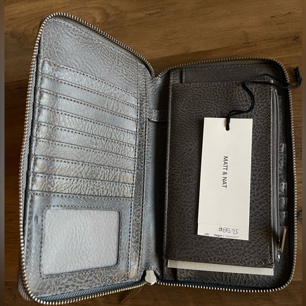Matt & Nat wallet